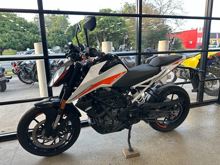 2022 Ktm 390 DUKE WHITE