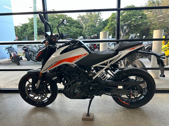 2022 Ktm 390 DUKE WHITE