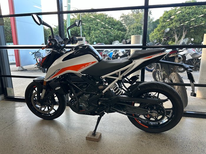 2022 Ktm 390 DUKE WHITE