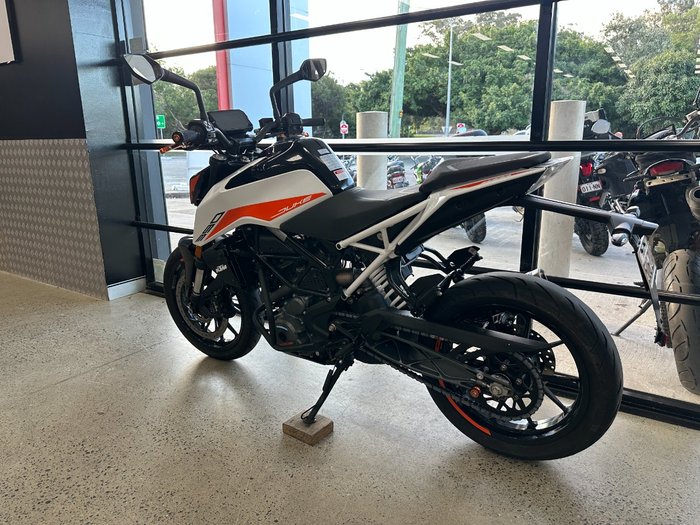 2022 Ktm 390 DUKE WHITE