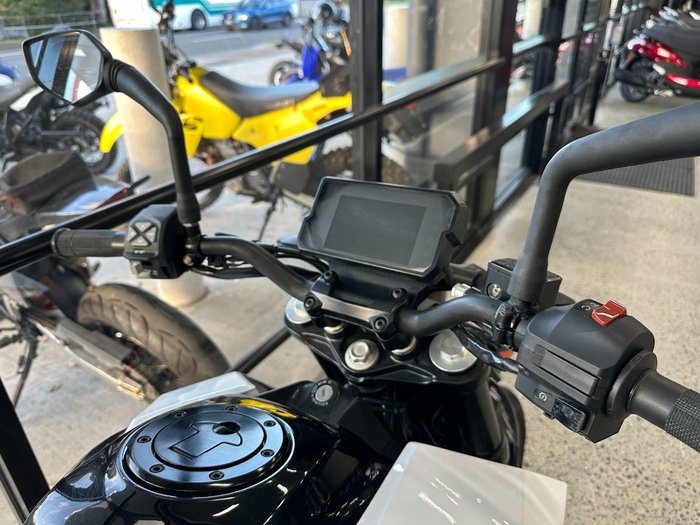 2022 Ktm 390 DUKE WHITE