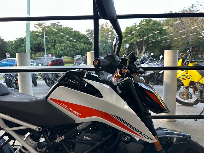 2022 Ktm 390 DUKE WHITE