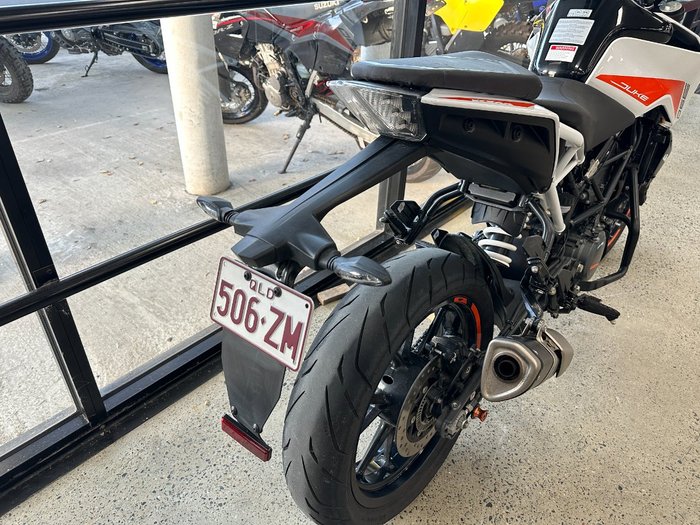2022 Ktm 390 DUKE WHITE