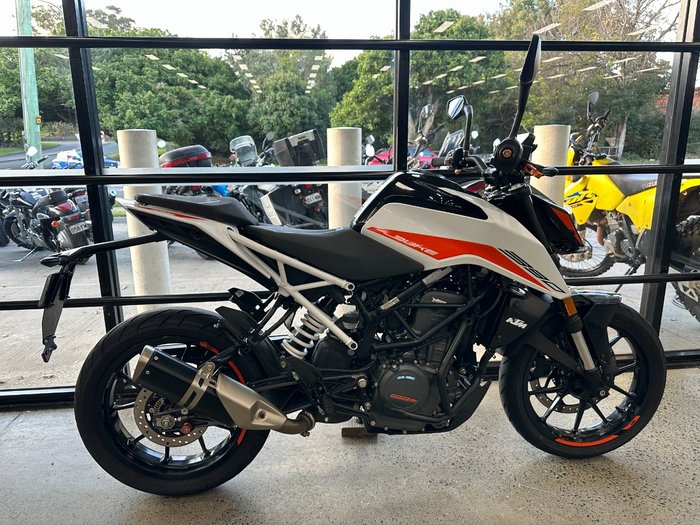 2022 Ktm 390 DUKE WHITE