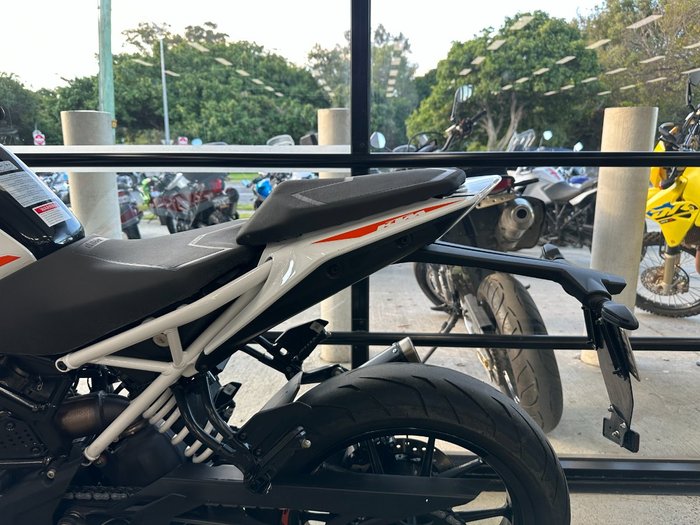 2022 Ktm 390 DUKE WHITE