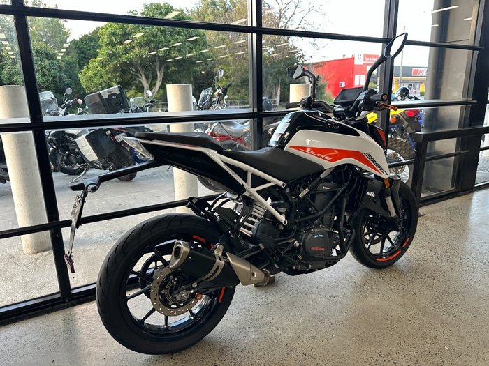 2022 Ktm 390 DUKE WHITE