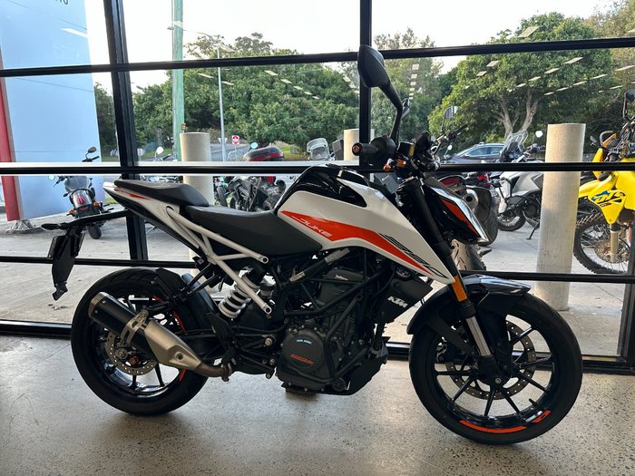 2022 Ktm 390 DUKE WHITE