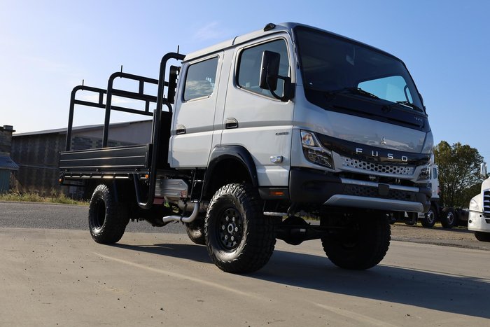 2025 Fuso Canter 4X4 FG Crew Cab