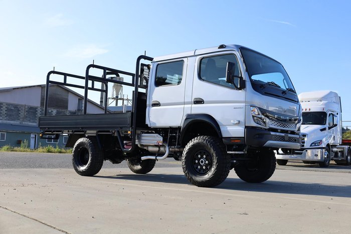 2025 Fuso Canter 4X4 FG Crew Cab