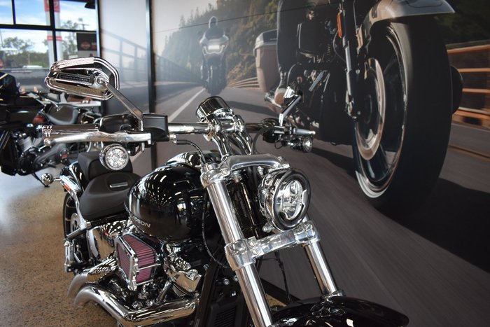 2025 Harley-davidson FXBR BREAKOUT (117) VIVID BLACK