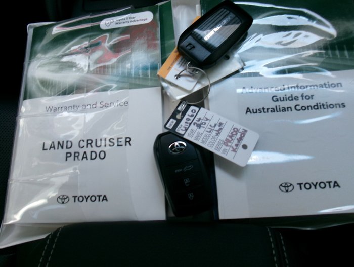 2024 Toyota Landcruiser Prado