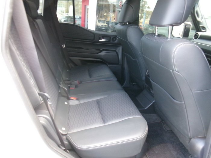 2024 Toyota Landcruiser Prado