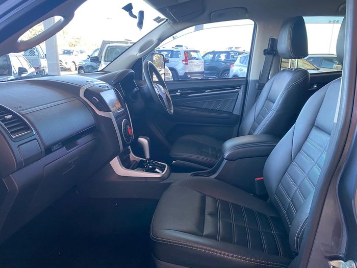2020 Isuzu MU-X LS-T