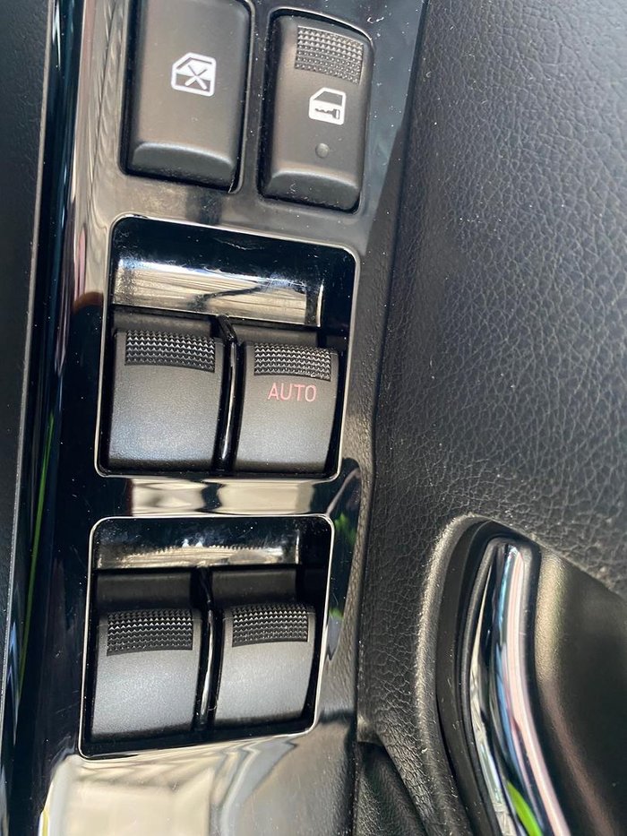 2020 Isuzu MU-X LS-T