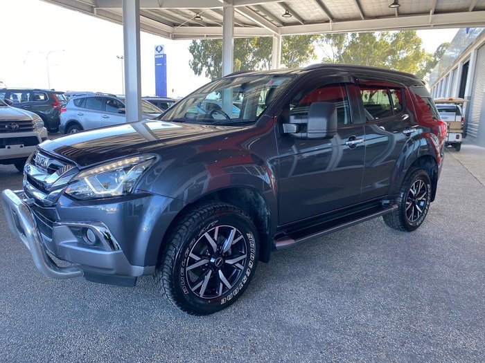 2020 Isuzu MU-X LS-T