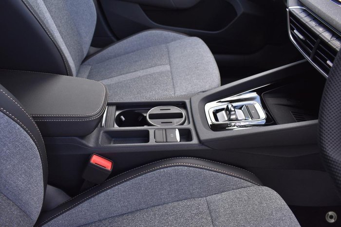 2025 SKODA Octavia 110TSI Select NX MY25 Moon White