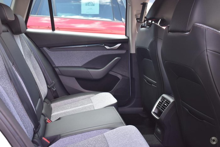 2025 SKODA Octavia 110TSI Select NX MY25 Moon White