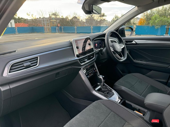 2025 Volkswagen T-Roc 110TSI Style