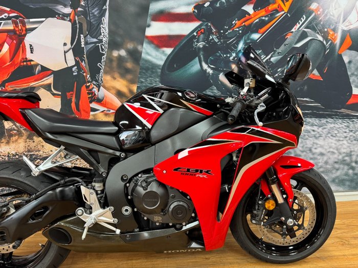 2010 Honda CBR1000RR (FIREBLADE) RED