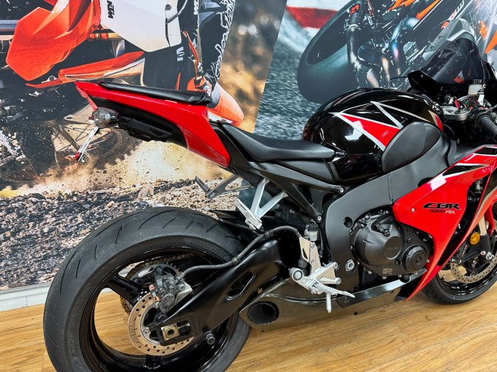 2010 Honda CBR1000RR (FIREBLADE) RED