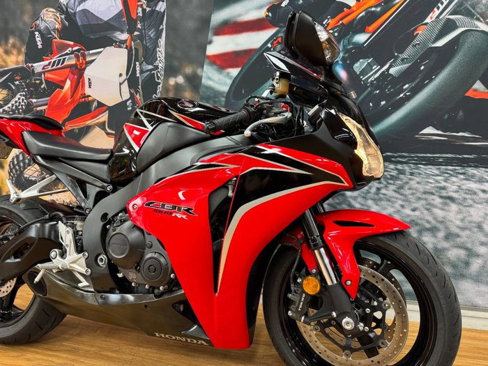 2010 Honda CBR1000RR (FIREBLADE) RED