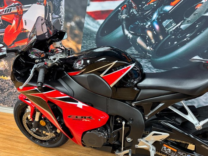2010 Honda CBR1000RR (FIREBLADE) RED
