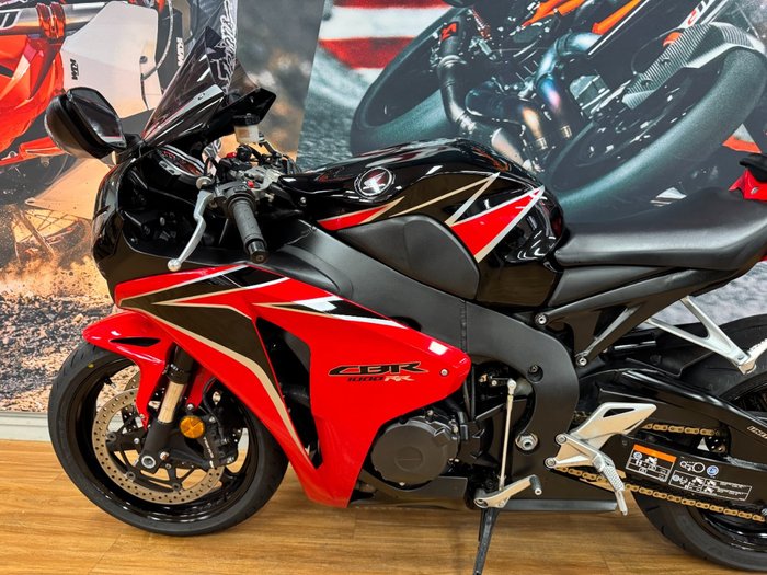 2010 Honda CBR1000RR (FIREBLADE) RED