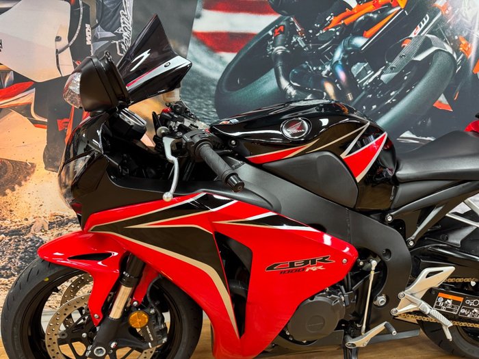 2010 Honda CBR1000RR (FIREBLADE) RED