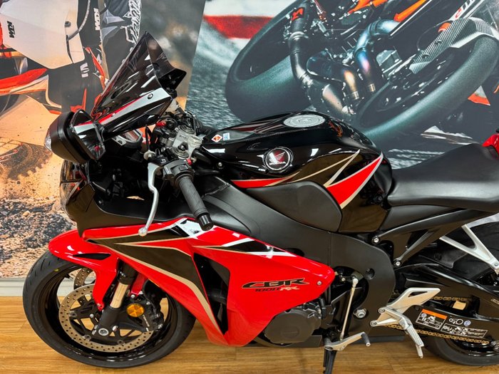 2010 Honda CBR1000RR (FIREBLADE) RED