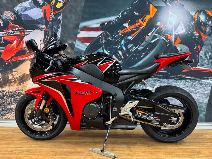 2010 Honda CBR1000RR (FIREBLADE) RED