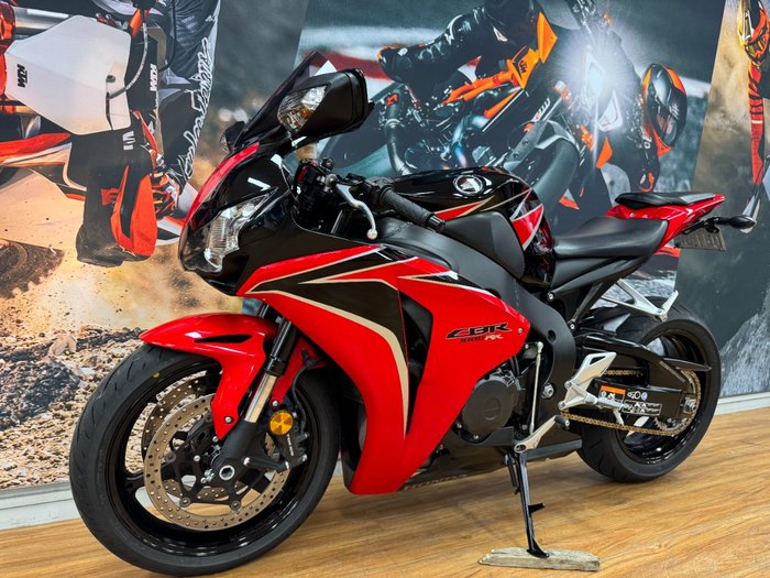2010 Honda CBR1000RR (FIREBLADE) RED