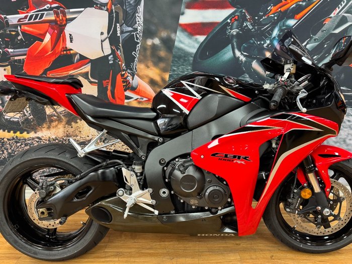 2010 Honda CBR1000RR (FIREBLADE) RED