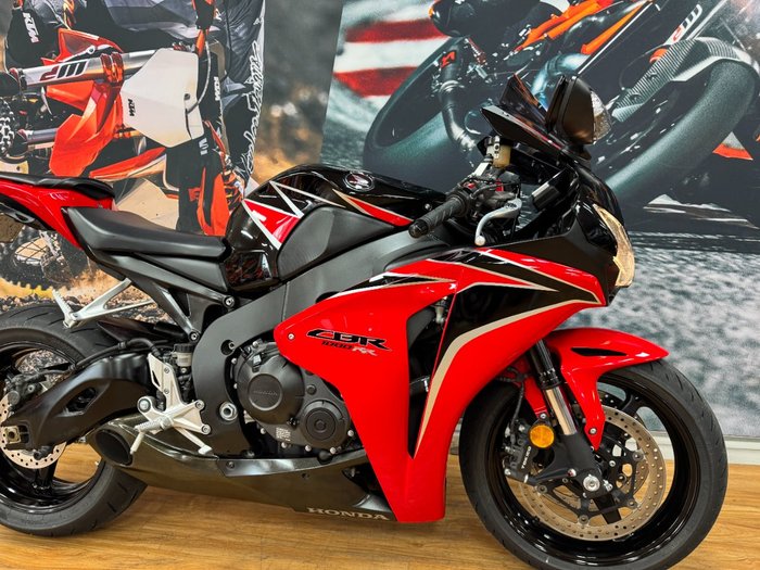 2010 Honda CBR1000RR (FIREBLADE) RED