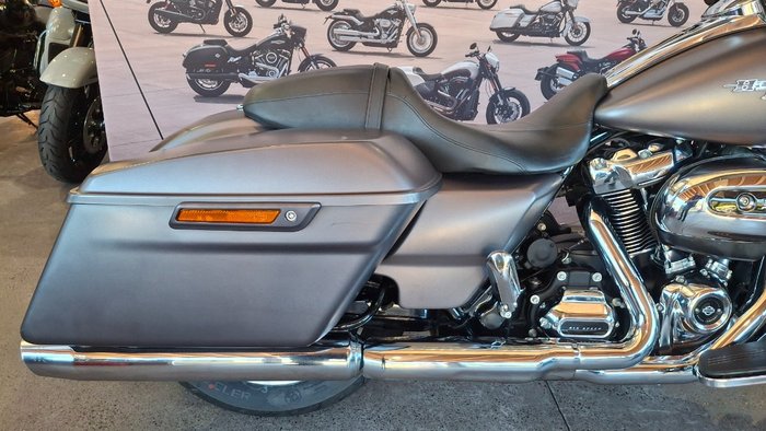 2017 Harley-davidson FLHXS STREET GLIDE SPECIAL Grey