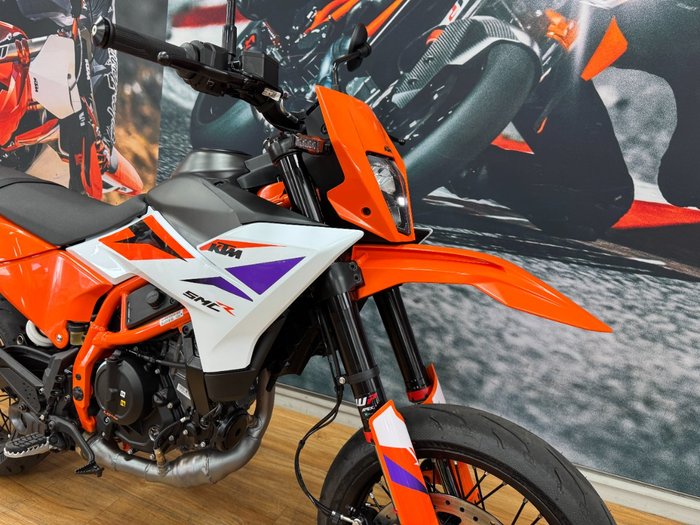 2025 Ktm 2025 Ktm 390CC SMC R ORANGE/WHITE