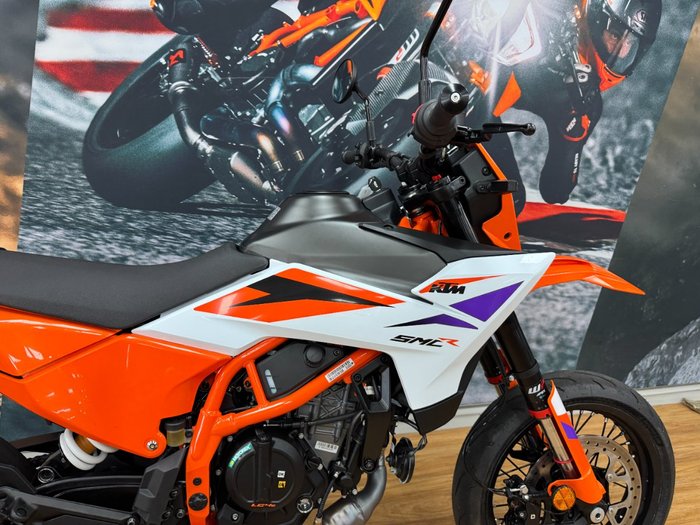 2025 Ktm 2025 Ktm 390CC SMC R ORANGE/WHITE
