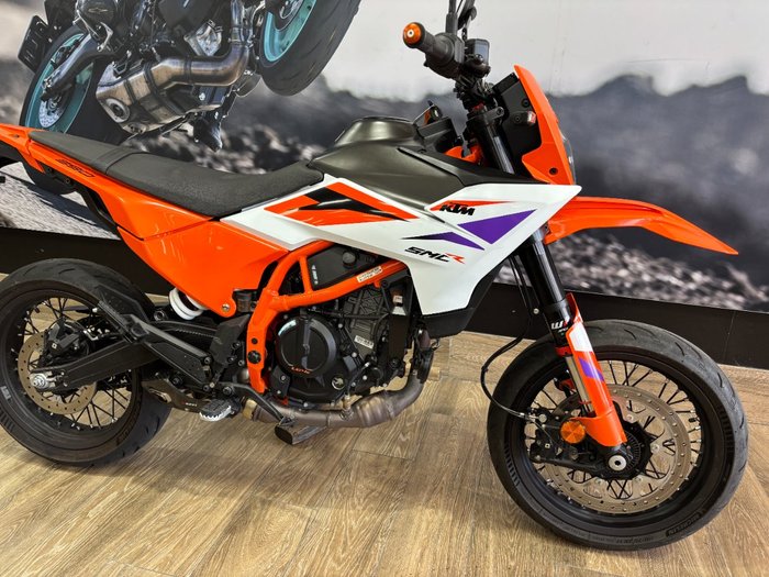 2025 Ktm 2025 Ktm 390CC SMC R ORANGE/WHITE