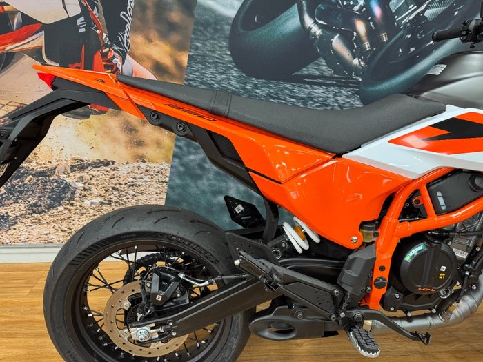 2025 Ktm 2025 Ktm 390CC SMC R ORANGE/WHITE
