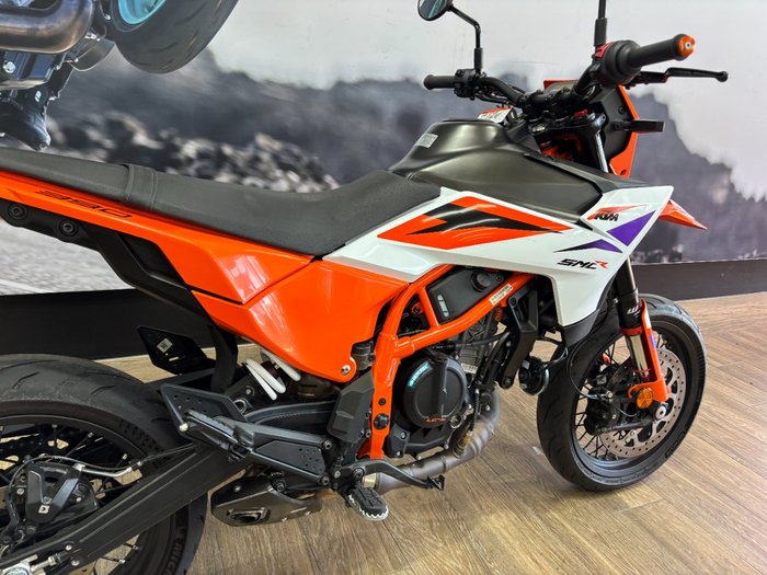 2025 Ktm 2025 Ktm 390CC SMC R ORANGE/WHITE