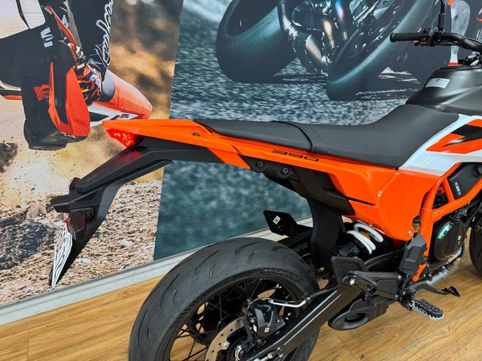 2025 Ktm 2025 Ktm 390CC SMC R ORANGE/WHITE