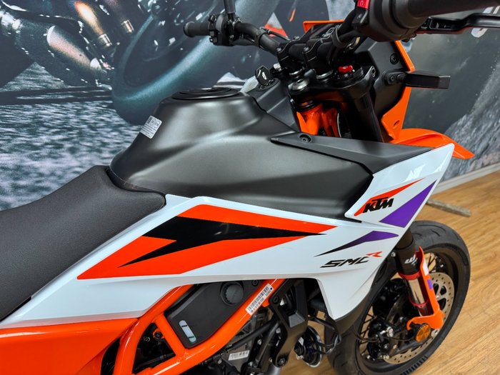 2025 Ktm 2025 Ktm 390CC SMC R ORANGE/WHITE