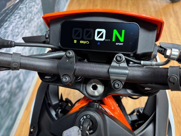 2025 Ktm 2025 Ktm 390CC SMC R ORANGE/WHITE