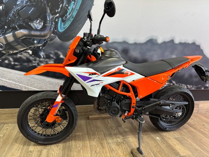 2025 Ktm 2025 Ktm 390CC SMC R ORANGE/WHITE