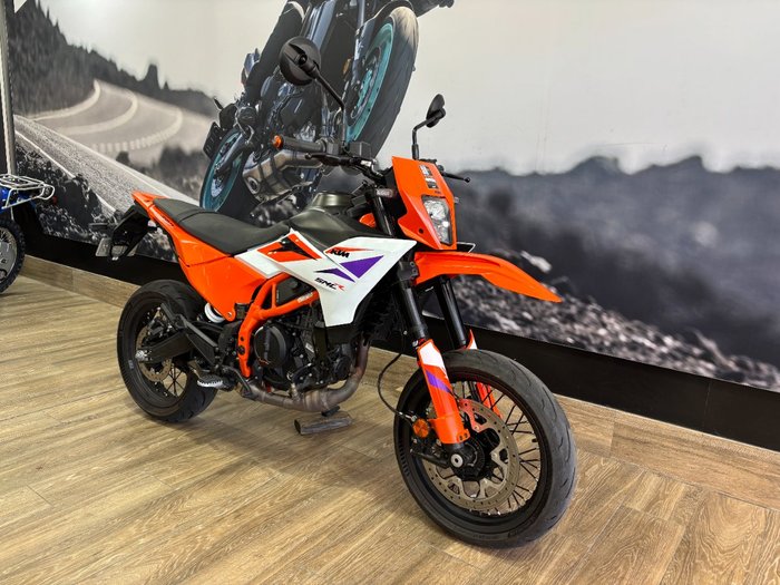 2025 Ktm 2025 Ktm 390CC SMC R ORANGE/WHITE