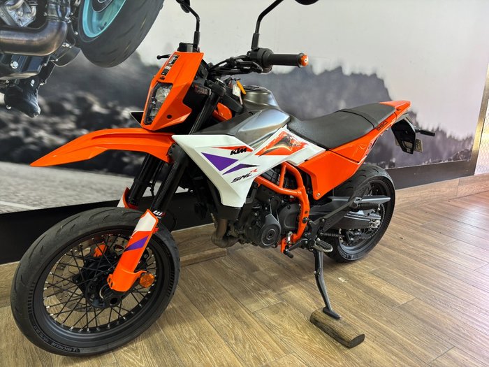 2025 Ktm 2025 Ktm 390CC SMC R ORANGE/WHITE