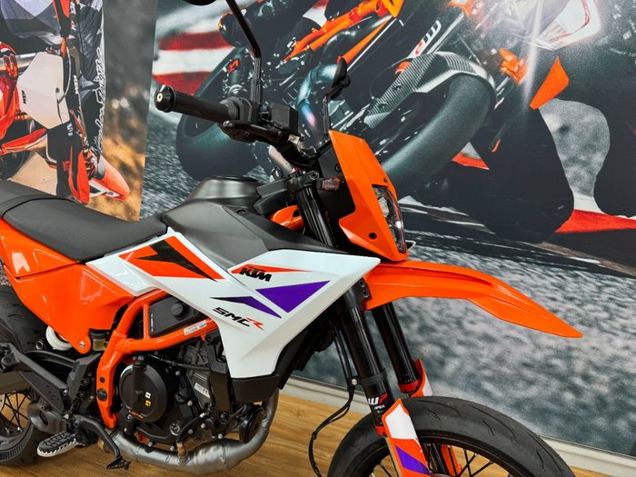 2025 Ktm 2025 Ktm 390CC SMC R ORANGE/WHITE