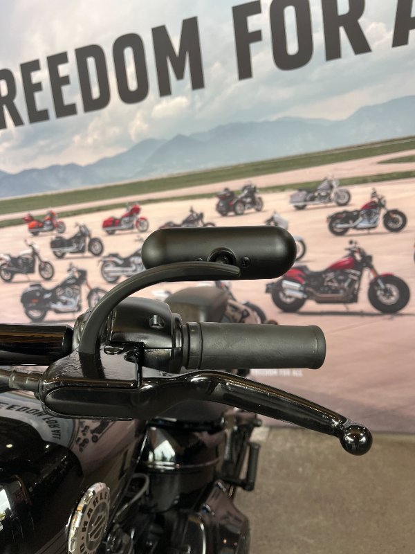 2016 Harley-davidson FXSB SOFTAIL BREAKOUT Black