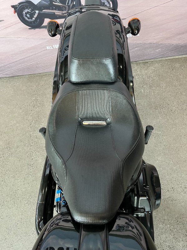 2016 Harley-davidson FXSB SOFTAIL BREAKOUT Black