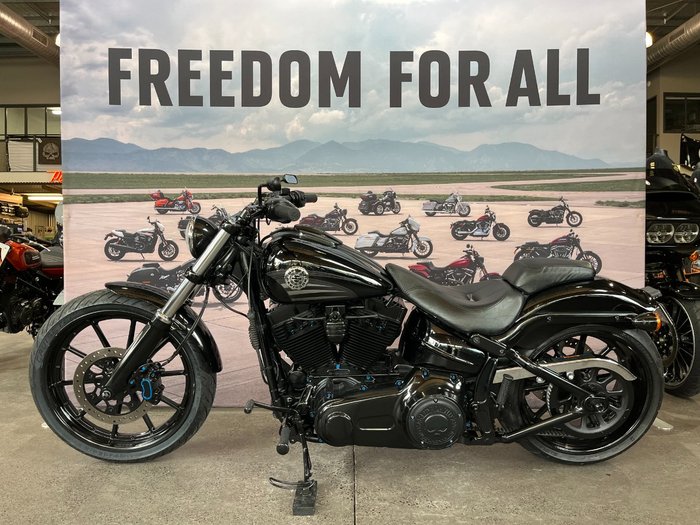 2016 Harley-davidson FXSB SOFTAIL BREAKOUT Black