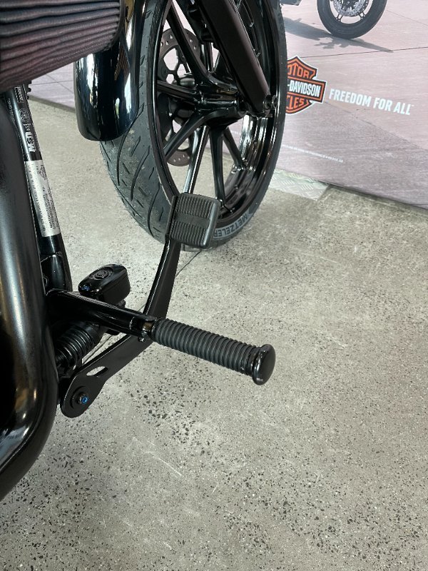 2016 Harley-davidson FXSB SOFTAIL BREAKOUT Black